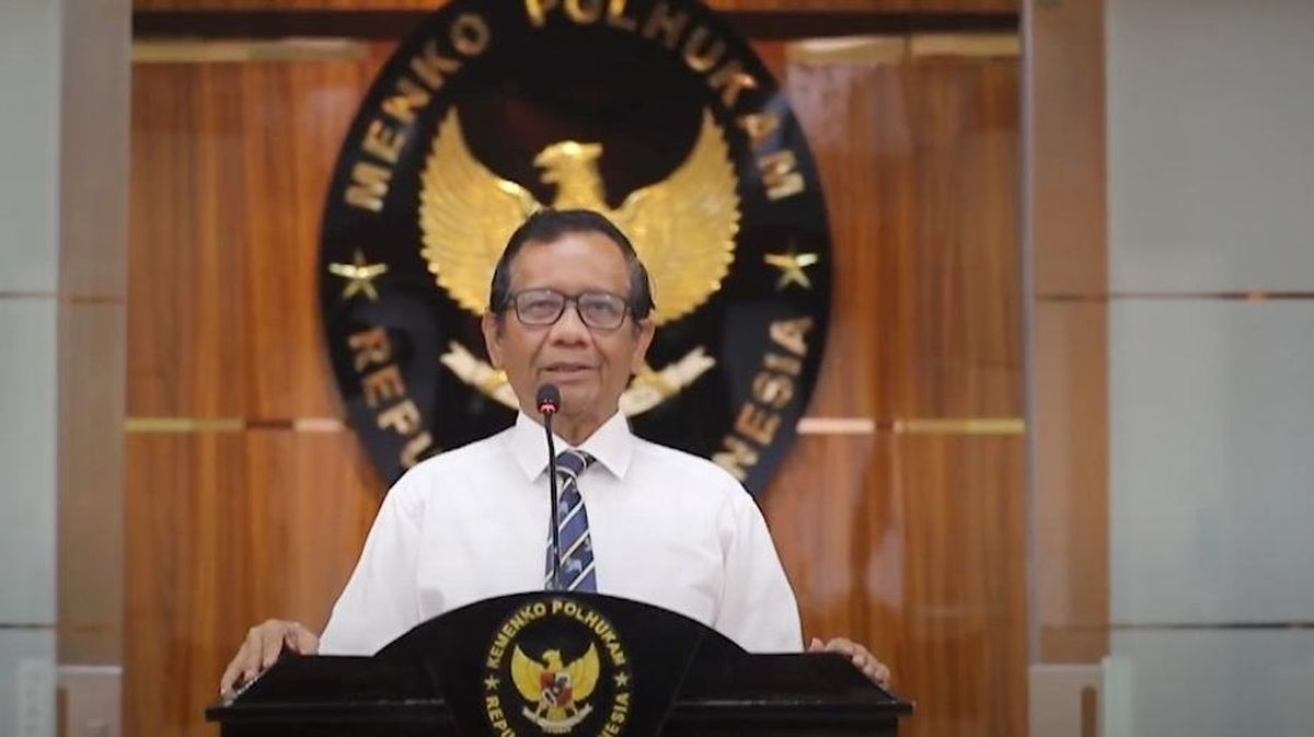 Mahfud MD Ajak Pejabat